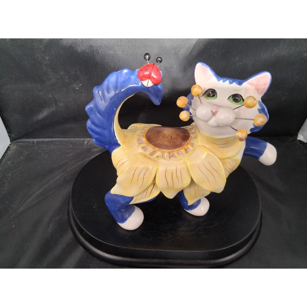 Willitts Designs Lacombe Cat Sunflower Ladybug Figurine 86126 Blue White 2004